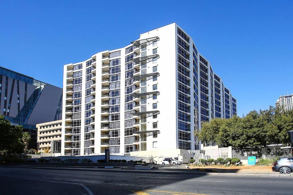 Upmarket Sandton Hydro Park Apartments Johannesburg Exterior foto